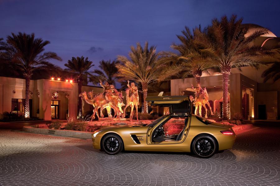  Mercedes-Benz SLS AMG Desert Gold 2010 года  (фото 12 из 29)